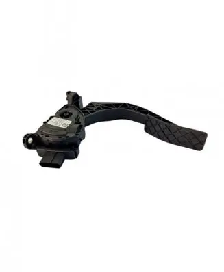 Accelerator throttle pedal