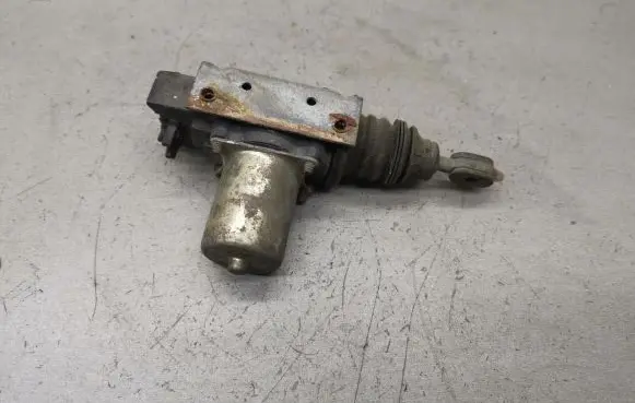 Jeep Cherokee XJ Front door lock motor 5045720 1479620A