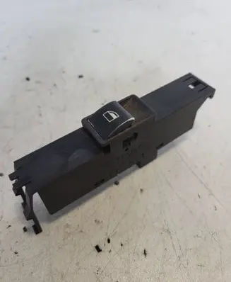 BMW 3 E46 Electric window control switch 8381511