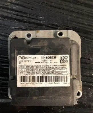 Mercedes-Benz Sprinter W906 Airbag control unit/module A0009004802