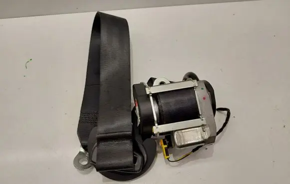 Volkswagen Golf VI Front seatbelt 1K4857705BH