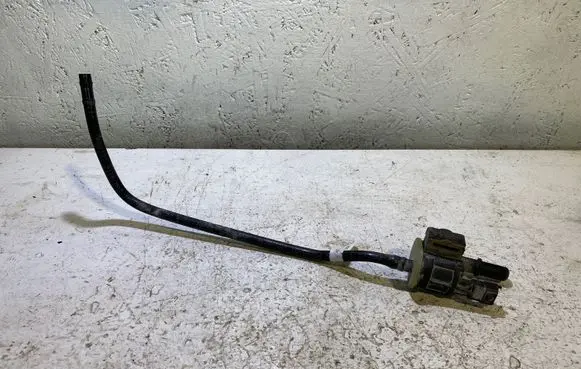 Dodge Durango Valve 04627694AA