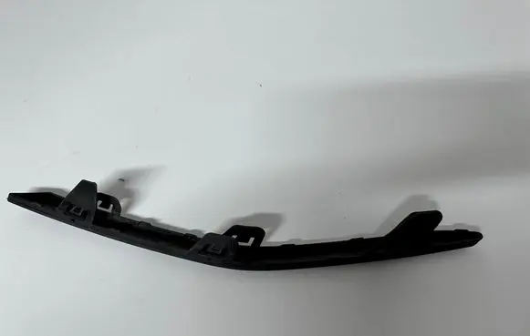 Skoda Enyaq iV Front bumper lower grill 5LA807367