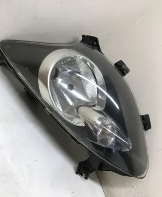 Toyota Aygo AB10 Headlight/headlamp