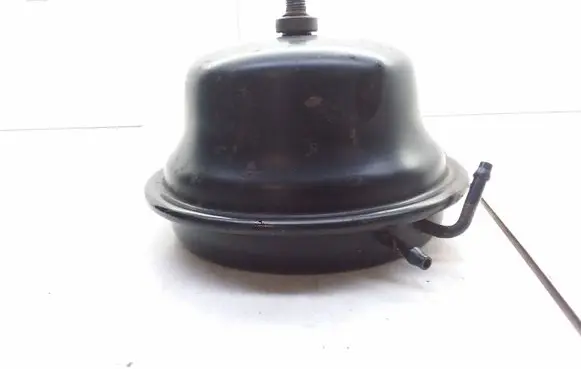 Vacuum air tank