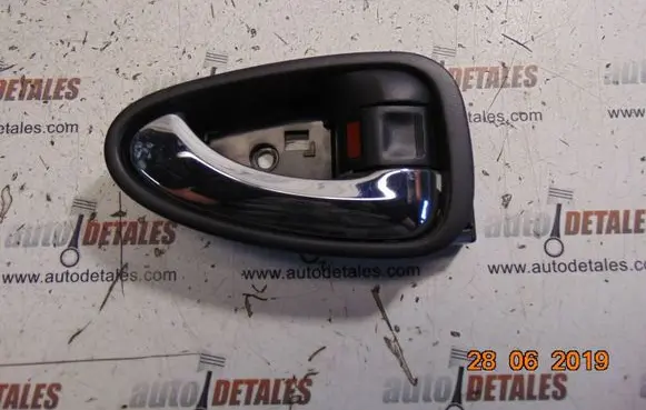 Toyota Avensis T270 Front door interior handle 6920505051