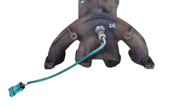 Peugeot 206 Exhaust manifold 9638962310