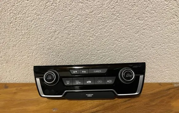 Honda CR-V Interior fan control switch 79620TNYE610