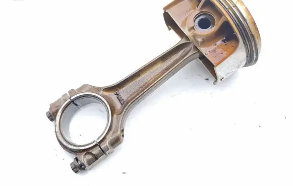Maserati Quattroporte Piston with connecting rod 724202