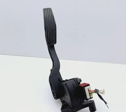 Opel Meriva A Accelerator throttle pedal 6PV00811002 93335443