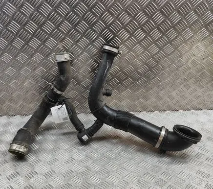 Porsche Cayenne (9Y0 9Y3) Engine coolant pipe/hose 7P5145676C
