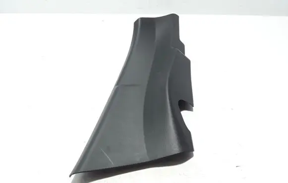 Volvo V40 (D)pillar trim (top) 31305360
