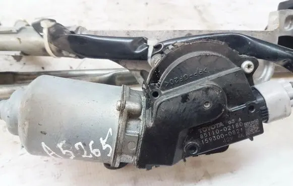 Toyota Auris 150 Wiper motor 8511002180 85110-02180