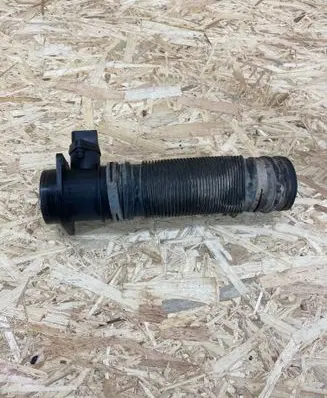 Volkswagen Golf IV Mass air flow meter 0281002531 038906461B
