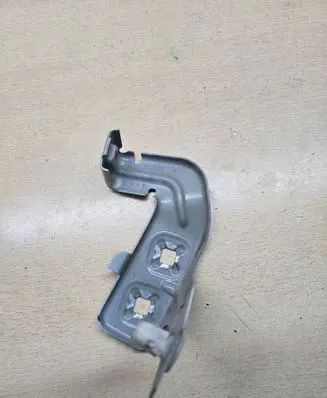BMW 4 F32 F33 Fender mounting bracket 7255821