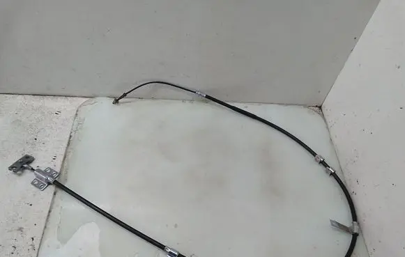 KIA Carens I Handbrake/parking brake wiring cable