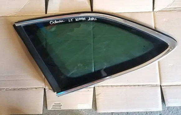 Skoda Octavia Mk4 Rear side window 5E7845297