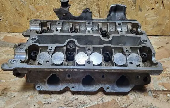 Opel Omega B1 Rocker cam cover 90412231