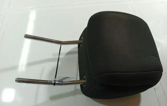 Peugeot 508 Front seat headrest 