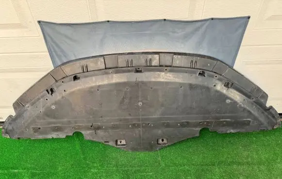 Jaguar XF X250 Engine splash shield/under tray 8X23-17626-A