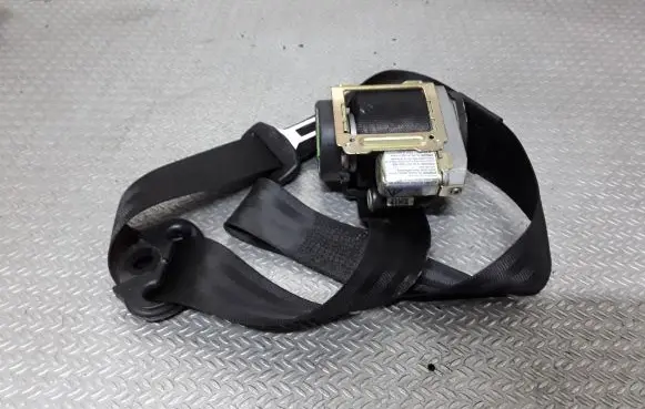 Audi A3 S3 8L Front seatbelt 560546001