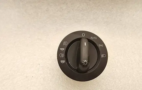Light switch