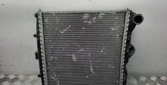 Coolant radiator