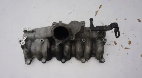 Volkswagen Golf V Intake manifold 03G129713