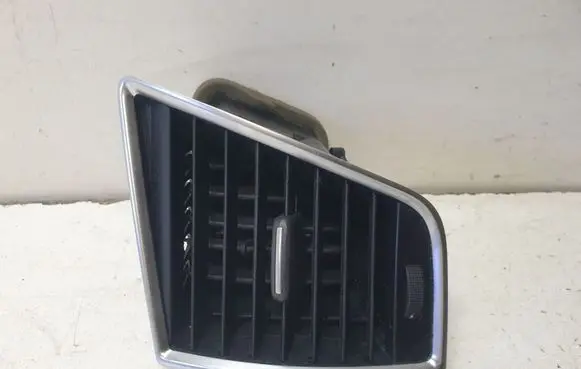 Audi Q5 SQ5 Dashboard side air vent grill/cover trim 8R1820901