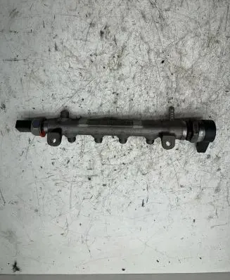 Volkswagen PASSAT B7 Fuse box set R04L125