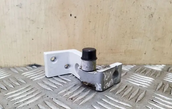 Rear door upper hinge
