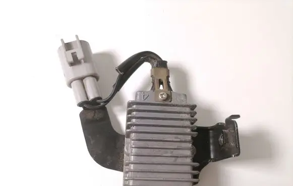 Lexus ES 250 - 300 - 330 Other relay 82695-33010