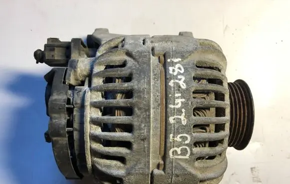 Volkswagen PASSAT B5 Generator/alternator 0124515040 0124515040806