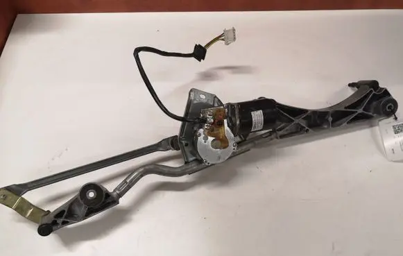 Mercedes-Benz CLK A209 C209 Front wiper linkage and motor A2038200442 404517 09608702