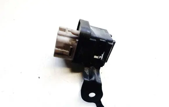 Lexus IS 220D-250-350 Glow plug pre-heat relay 2861067010 28610-67010