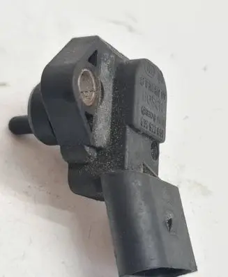 Volvo V70 Air pressure sensor 038906051 0281002177 488100