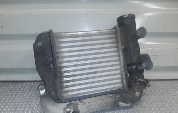 Audi A6 S6 C6 4F Intercooler radiator 