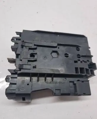 Mercedes-Benz C W204 Fuse box set A2045403850