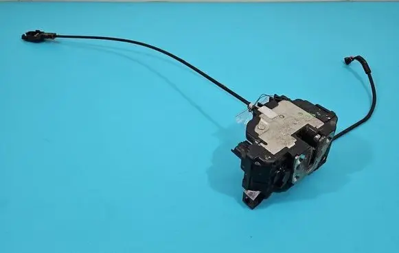 Renault Modus Front door lock 3CP020H21 IMPRK1498167