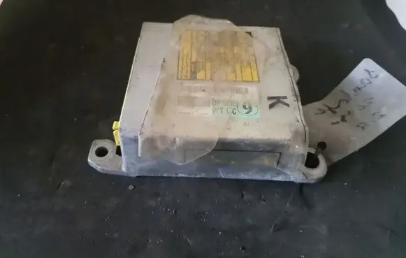 Lexus ES 250 - 300 - 330 Airbag control unit/module 8917033350