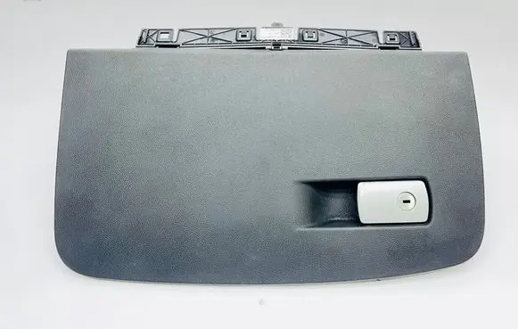 BMW 5 G30 G31 G38 Glove box lid/cover 9375429 2205125