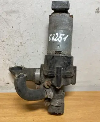 Mercedes-Benz C W203 Windscreen/windshield washer pump 0115450128 C3251