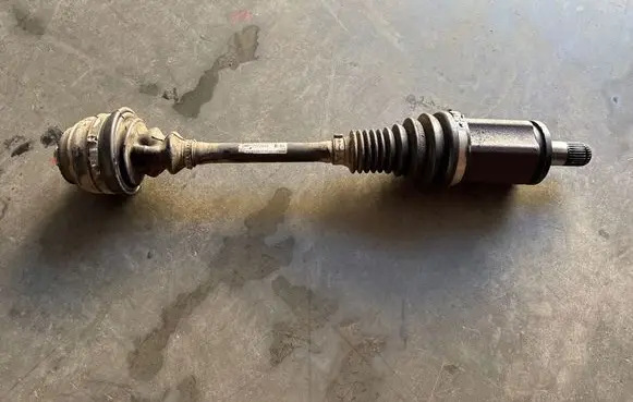 BMW 5 GT F07 Front driveshaft 7606027 7593039