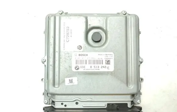 BMW 5 F10 F11 Engine control unit/module 8513242 0281017679