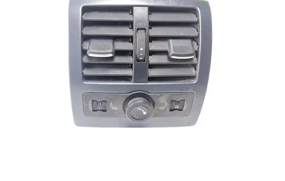 Audi A6 S6 C5 4B Rear air vent grill 4B0819203