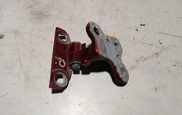 Volvo S60 Front door upper hinge 31299542