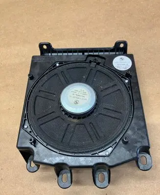 BMW 5 E60 E61 Subwoofer speaker 6919354