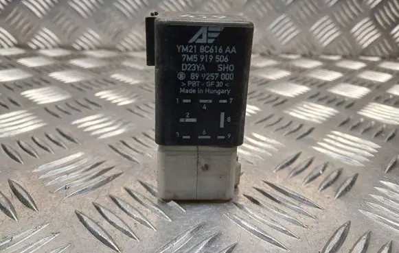 Volkswagen Sharan Glow plug pre-heat relay 7M5919506 899257000
