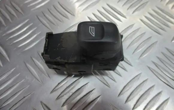 Volvo XC70 Electric window control switch