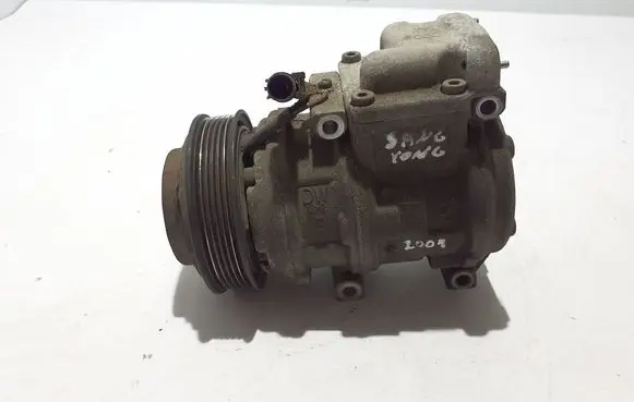 SsangYong Rodius Air conditioning (A/C) compressor (pump) 180500390A